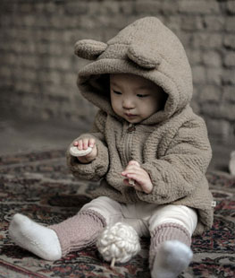 Bear Hood Zip-up