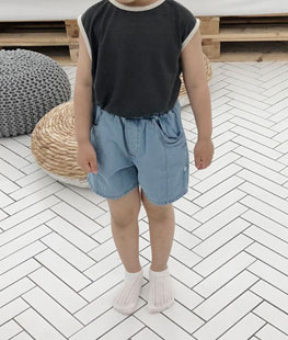 Cutting Denim Short Pants