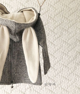 Rabbit Zipper Hood T